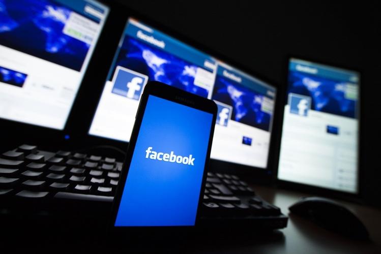 Meta Announces Breakthrough in Facebook Holographic Projection Technology 