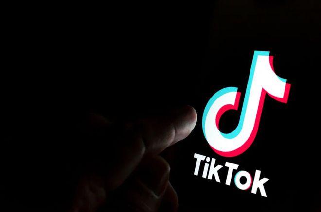 TikTok Tests “Custom Video Thumbnails” 